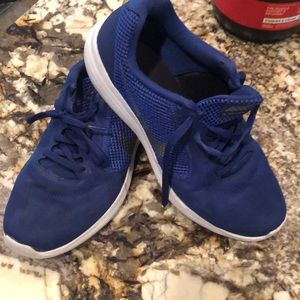 Mens Nike revolution 3 -size 9 cobalt blue